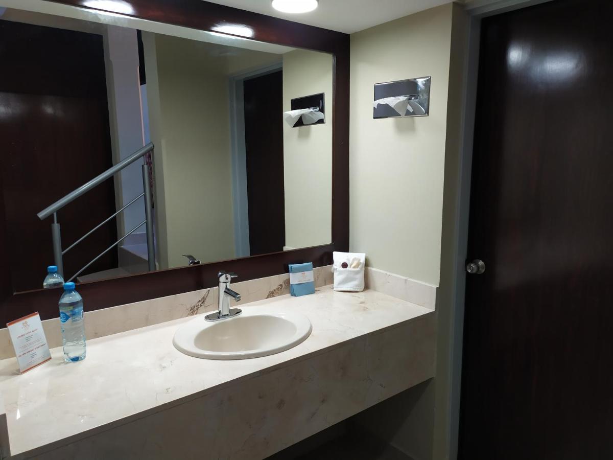 El Camino Hotel & Suites Heroica Caborca Luaran gambar